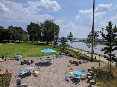 Mississippi River Park photo 2