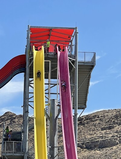 Cowabunga Canyon Waterpark photo 4