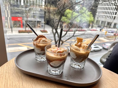 Starbucks Reserve Roastery photo 3