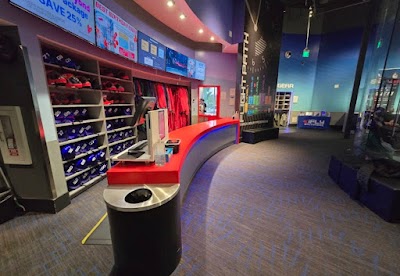 iFLY Indoor Skydiving - Baltimore photo 4