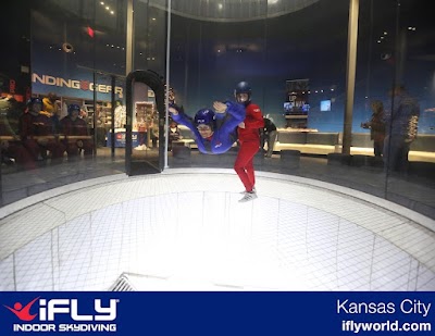 iFLY Indoor Skydiving - Kansas City photo 3