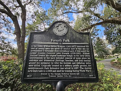 Fountain at Forsyth Park photo 5
