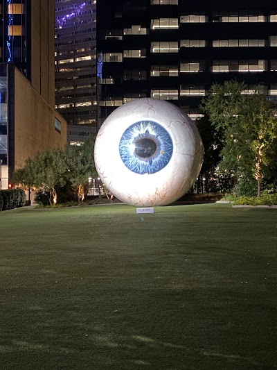 Giant Eyeball photo 2