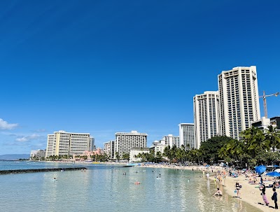 Duke Paoa Kahanamoku Statue photo 4