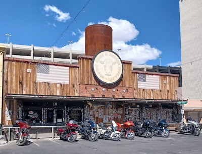 Hogs & Heifers Saloon photo 4