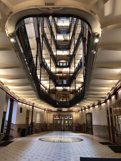 Milwaukee City Hall photo 4