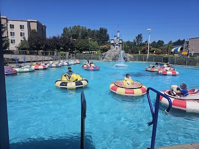 Tukwila Family Fun Center & Bullwinkle's Restaurant photo 5