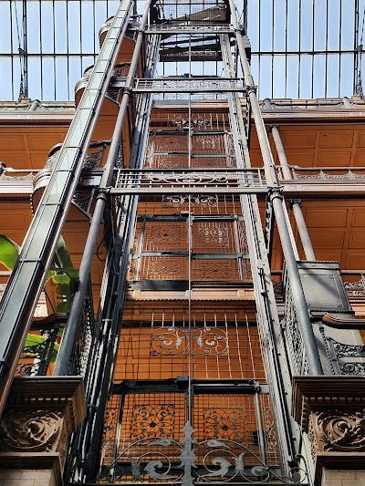 Bradbury Building photo 3