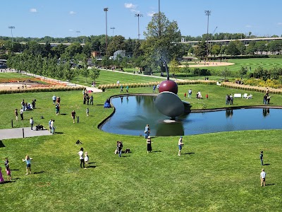 Minneapolis Sculpture Garden photo 4