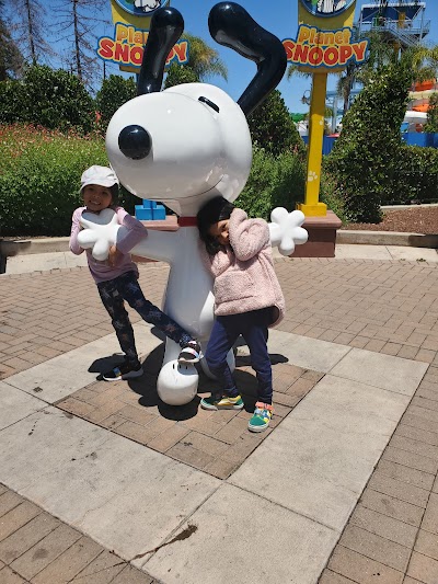Planet Snoopy photo 2