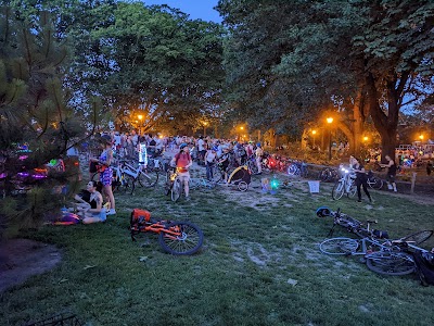 Irving Park photo 4