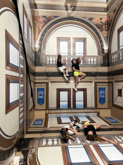 Museum of Illusions - St. Louis photo 5