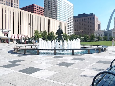 Kiener Plaza Park photo 3
