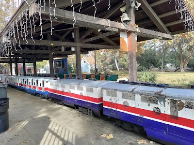 Griffith Park & Southern Railroad photo 5
