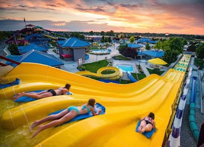 Roaring Springs Water Park photo 2