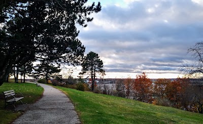 Western Promenade photo 3
