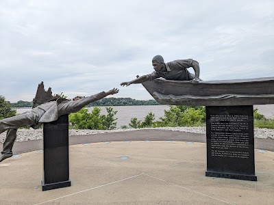Tom Lee Park photo 5