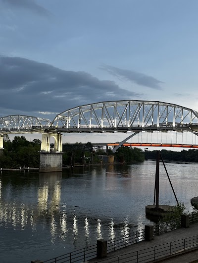 John Seigenthaler Pedestrian Bridge photo 4