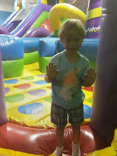 Hoppity Hop Inflatables photo 4