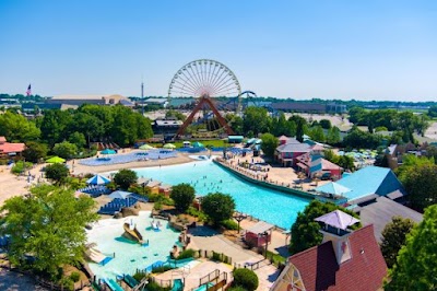 Kentucky Kingdom & Hurricane Bay photo 3