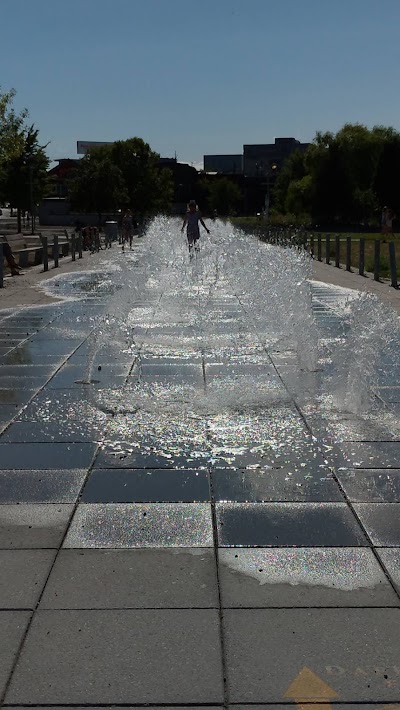 Lake Union Spraypark photo 2