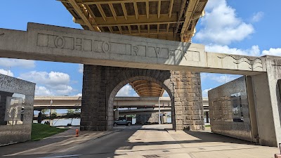 George Rogers Clark Memorial Bridge (Toll Free) photo 5