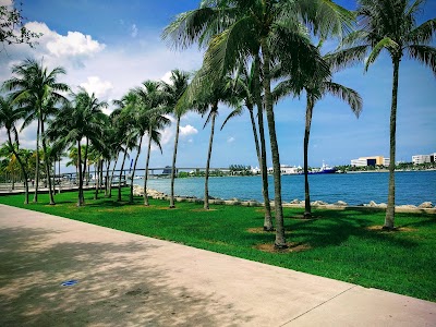 Bayfront Park photo 2