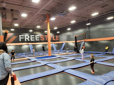 Sky Zone Greenfield. photo 2