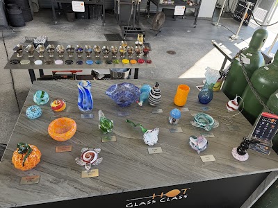 Hollywood Hot Glass photo 2