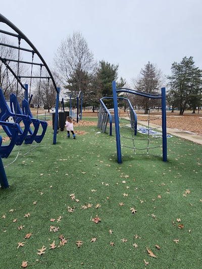 Riverside Park photo 3