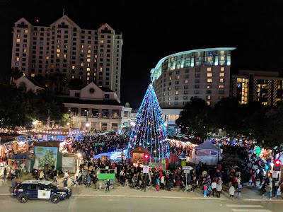 Plaza de Cesar Chavez photo 4