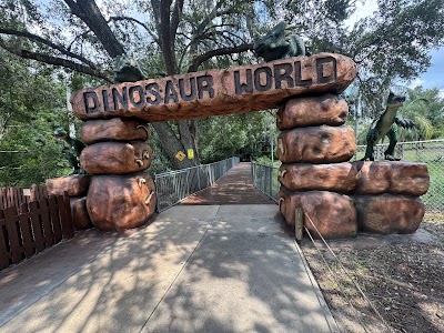 Dinosaur World photo 3