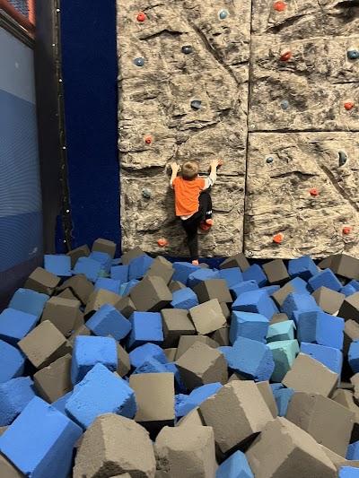 Sky Zone Milwaukee photo 4