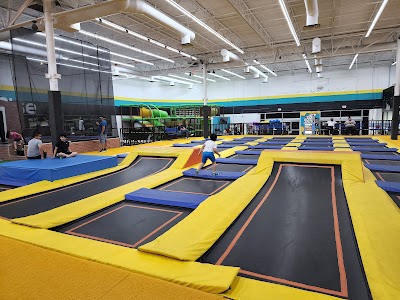 iRise Trampoline & Fun Park photo 2
