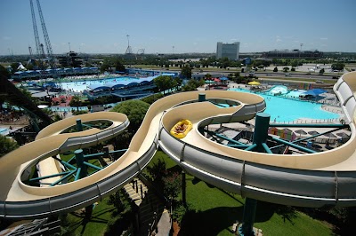 Hurricane Harbor Arlington photo 4