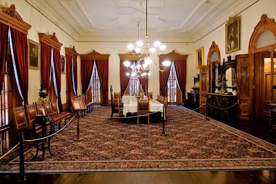 Iolani Palace photo 5
