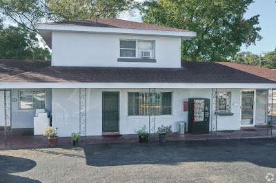 Shaw's Motel photo 2