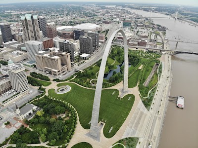 The Gateway Arch photo 2
