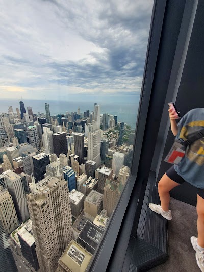 Skydeck Chicago photo 3