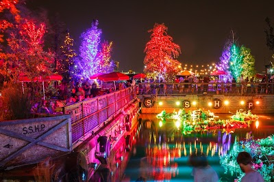 Spruce Street Harbor Park photo 3