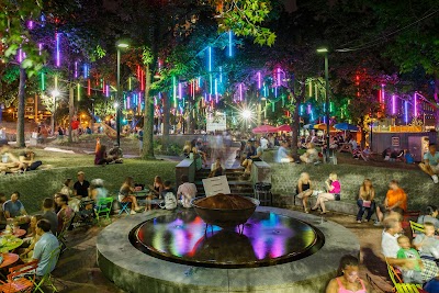 Spruce Street Harbor Park photo 2