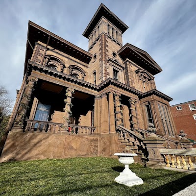 Victoria Mansion photo 2