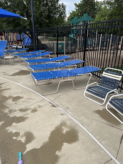 Splash Island Outdoor Pool - Oak Brook Park District photo 5