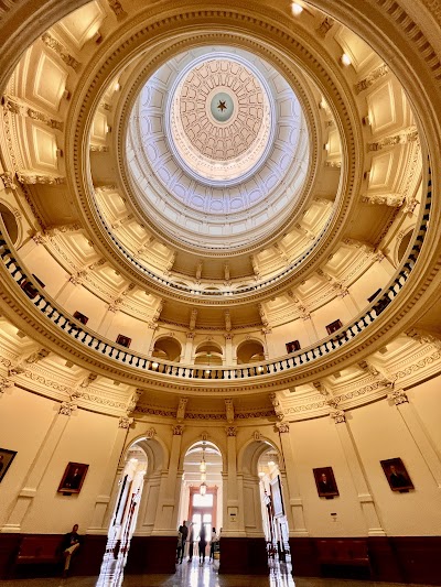 Texas Capitol photo 3