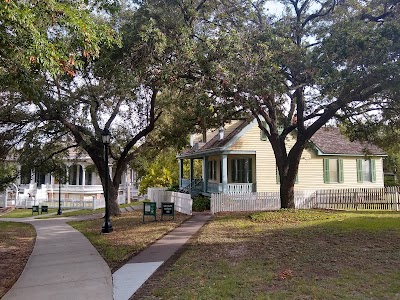 Sam Houston Park photo 3